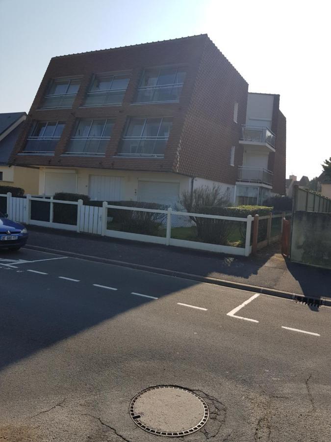 Studio Front De Mer Apartment Ouistreham Ngoại thất bức ảnh