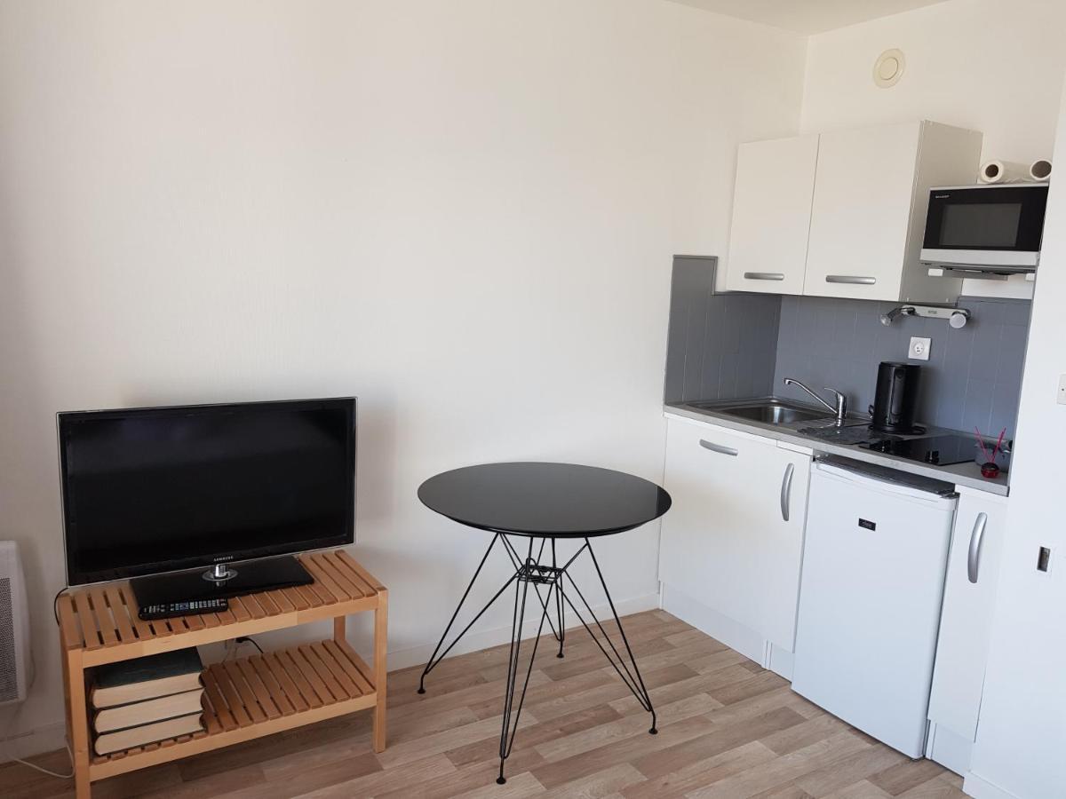 Studio Front De Mer Apartment Ouistreham Ngoại thất bức ảnh